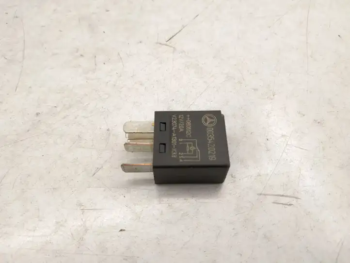 Mercedes-Benz Sprinter W906 (2006 - 2018)   Реле поддержания постоянной скорости