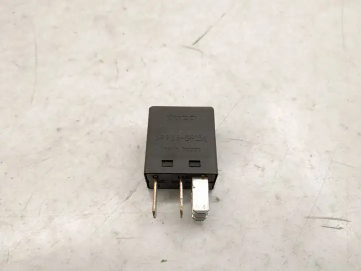 Mercedes-Benz Sprinter W906 (2006 - 2018)   Реле поддержания постоянной скорости