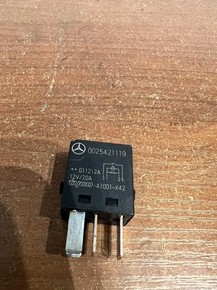 Mercedes-Benz A W168 (1997 - 2004) 0025421119 Реле аварийных фонарей — фото 2