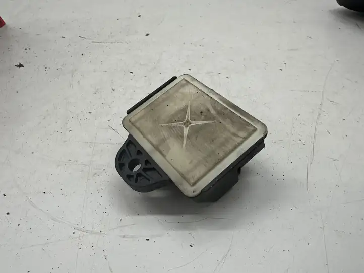 BMW 3 F30 F35 F31 (2012 - 2018) 8570087 Реле накала свечей — фото 2