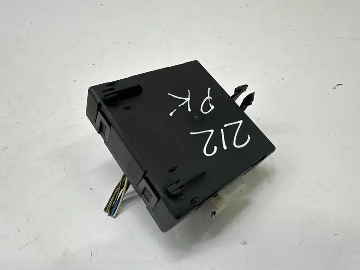 Mercedes-Benz E W212 (2009 - 2016)  A2129004202 Блок управления дверью