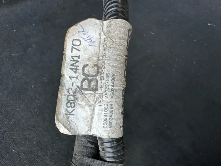 Land Rover Evoque II (2018 - ) K8D214N170 Плюсовой провод аккумулятора — фото 3
