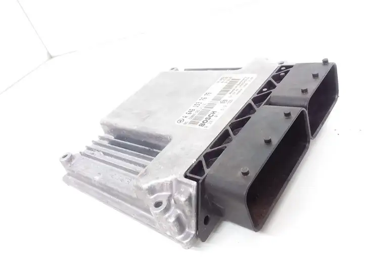 Mercedes-Benz C W203 (2000 - 2007)  A6461537679 Блок управления двигателя