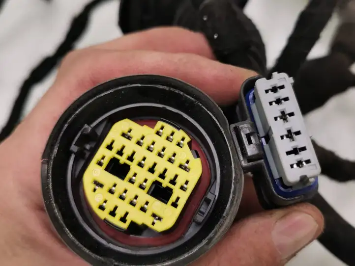 Citroen C5 (2004 - 2008)  9684767080 Проводка передних дверей