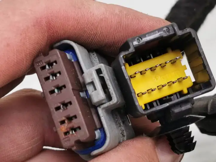 Citroen C5 (2004 - 2008)  9684767080 Проводка передних дверей