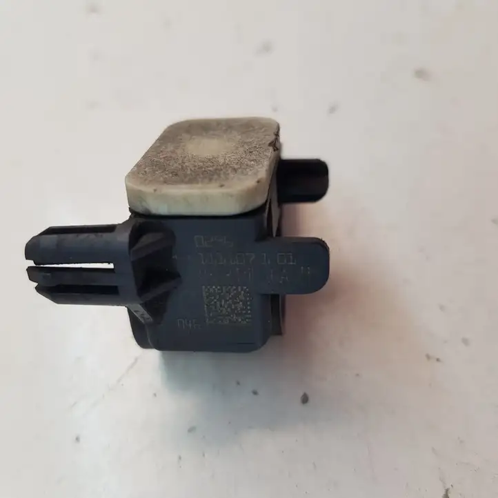 Nissan Juke I F15 (2010 - 2018) 985811LA0A Датчик удара SRS — фото 2