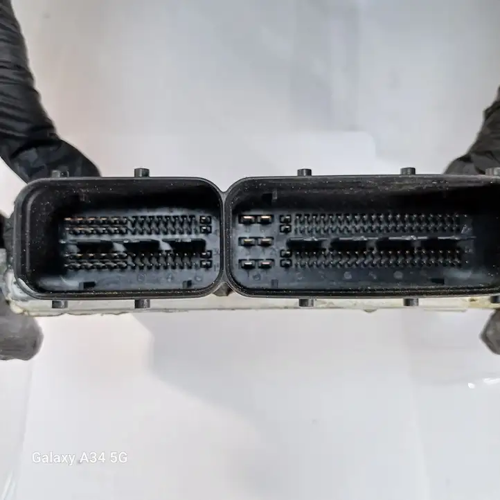 Opel Corsa D (2006 - 2010)  55568383 Блок управления двигателем (ЭБУ)