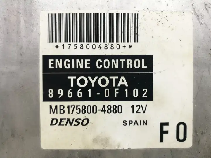 Toyota Avensis T250 (2006 - 2009) 896610F102 Блок управления двигателем (ЭБУ) — фото 2