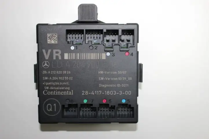 Mercedes-Benz C W204 (2007 - 2014)  A2049001506 Блок управления дверью