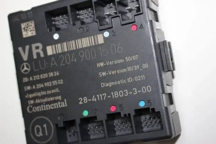 Mercedes-Benz C W204 (2007 - 2014)  A2049001506 Блок управления дверью