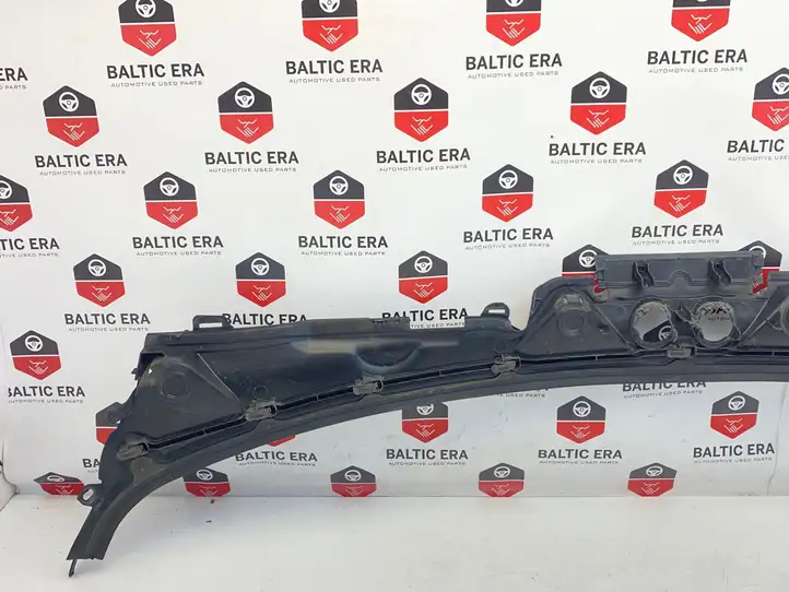 BMW 3 F30 F35 F31 (2012 - 2018) 74850610 Жабо стеклоочистителей — фото 1