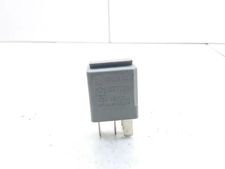 Opel Meriva (2002 - 2006)  13100504 Реле аварийных фонарей