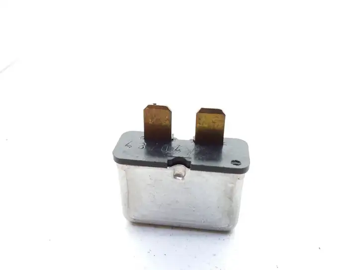 Volkswagen Sharan (2003 - 2010)  443937105A Реле аварийных фонарей