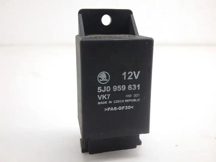 Skoda Fabia Mk1 (6Y) (1999 - 2007) 5J0959631 Реле аварийных фонарей — фото 1