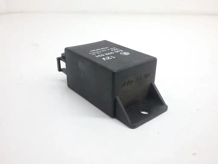 Skoda Fabia Mk1 (6Y) (1999 - 2007) 5J0959631 Реле аварийных фонарей — фото 3