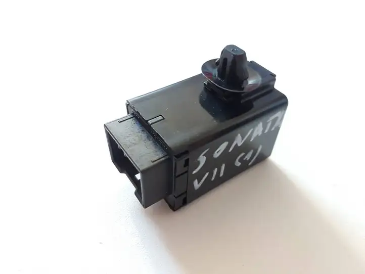 Hyundai Sonata LF (2015 - 2020)  952403S300 Реле аварийных фонарей