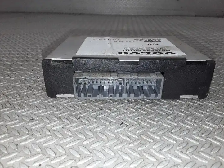 Volvo S40 (2000 - 2004)  30823623 Другие блоки управления / модули