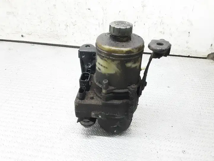 Skoda Fabia Mk1 (6Y) (1999 - 2007) 6Q0423371A Насос гидроусилителя руля — фото 9