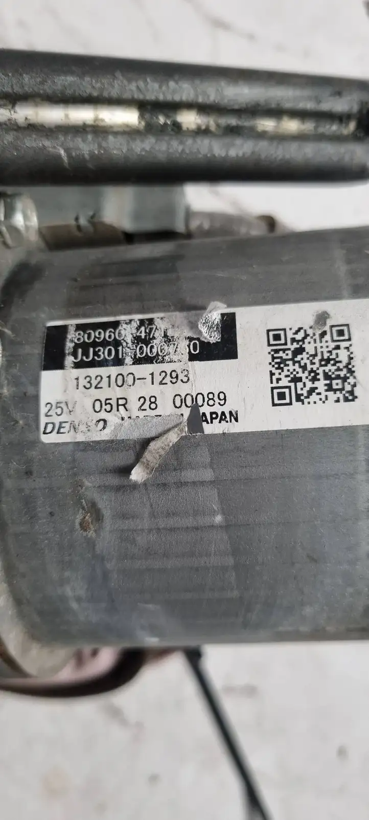 Toyota Prius+ (ZVW40) (2011 - 2018) 1321001293 Насос гидроусилителя руля — фото 2