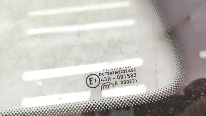 Volkswagen Up (2011 - ) 43R001583 Заднее боковое стекло — фото 2
