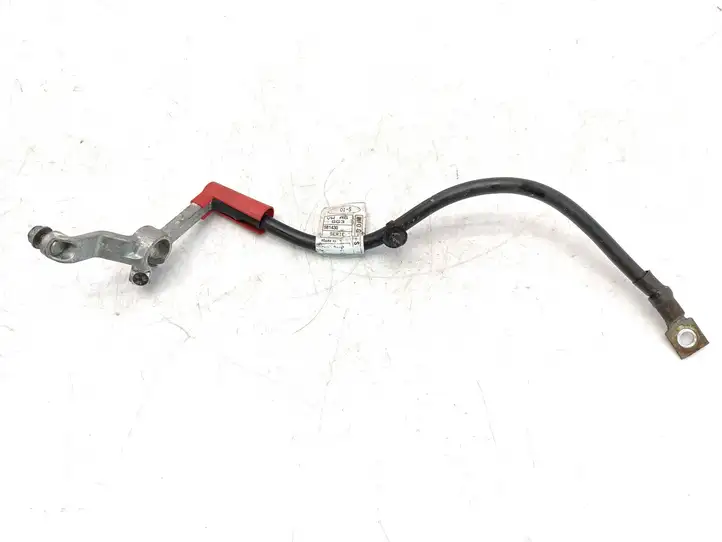 Volkswagen up! (2011 - )  1S0971228A Плюсовый провод (аккумулятора)