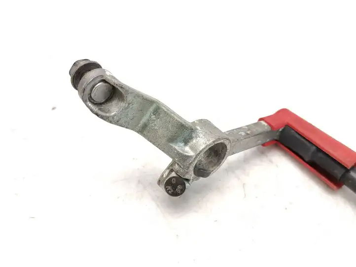 Volkswagen up! (2011 - )  1S0971228A Плюсовый провод (аккумулятора)