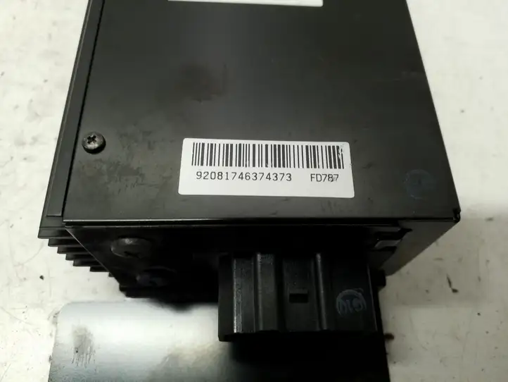 Audi A4 S4 B8 8K (2007 - 2011) 8H0035223E Усилитель звука — фото 3