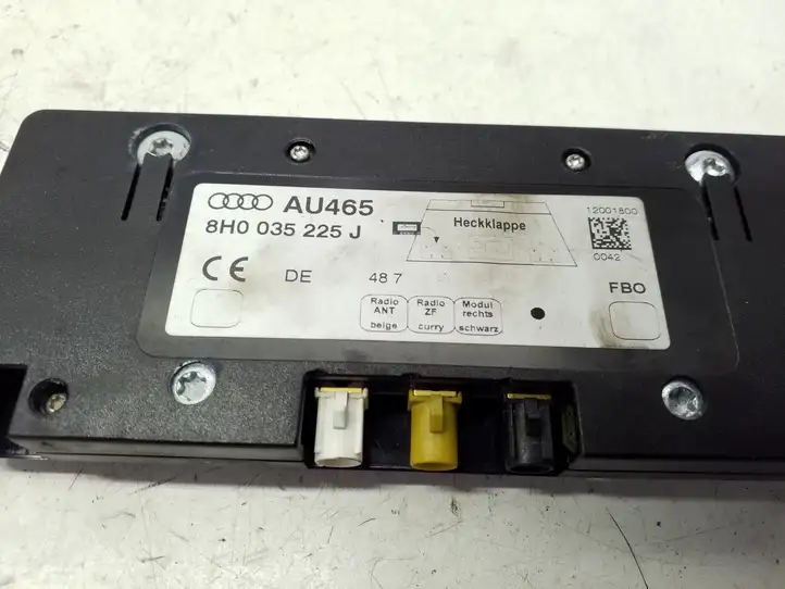 Audi A4 S4 B8 8K (2007 - 2011) 8H0035225J Усилитель антенны — фото 4