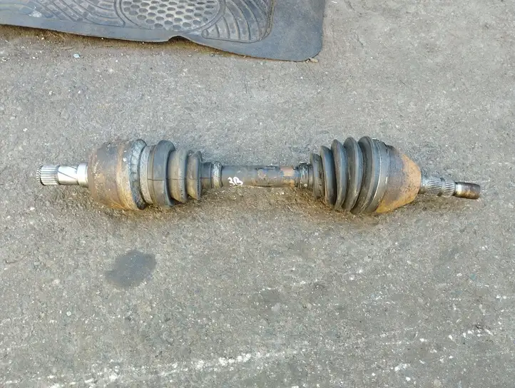 Opel Astra (2004 - 2009)   Передняя полуось