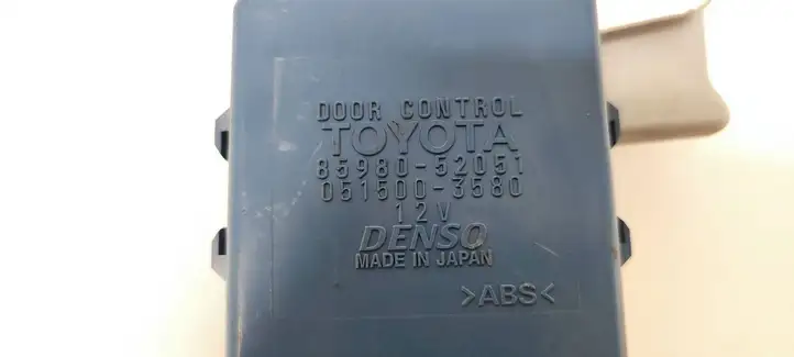 Toyota Yaris Verso (1999 - 2005) 8598052051 Прочие блоки управления — фото 4