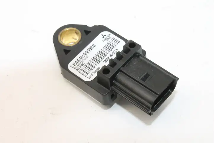 Mitsubishi Outlander (2007 - 2012) 8651A001 Датчик удара SRS — фото 2