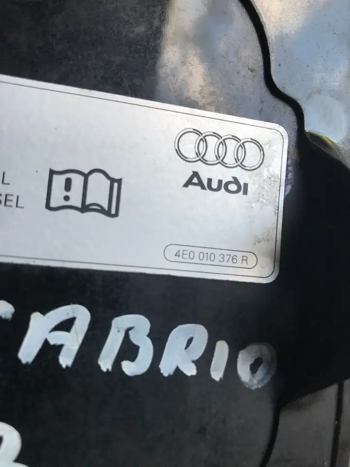 Audi A4 S4 B7 8E 8H (2004 - 2009) 4E0010376R Крышка топливного бака — фото 3