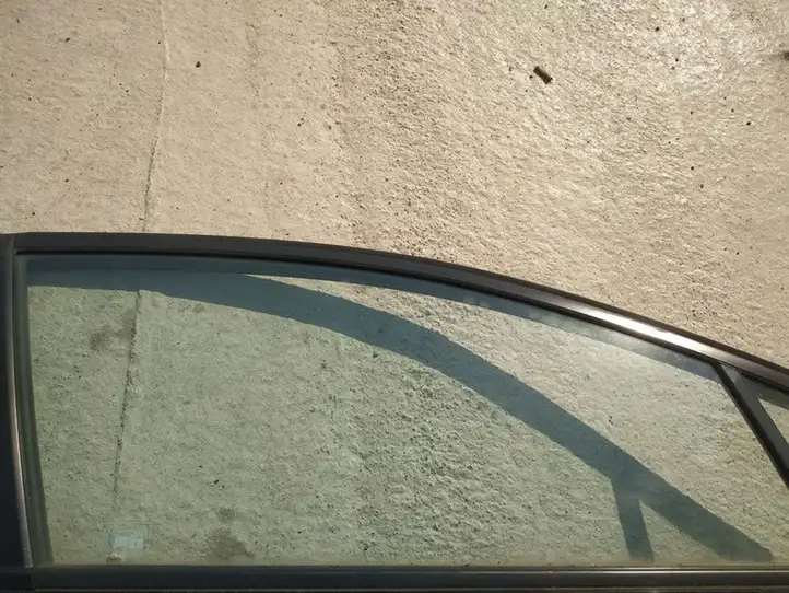 Honda Insight (2009 - 2011)   Основное стекло передних дверей (четырехдверного автомобиля)