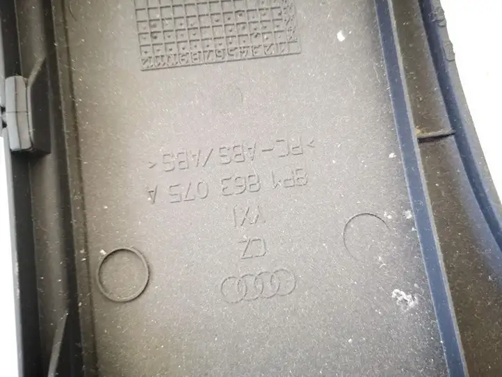 Audi A3/S3 8P (2003 - 2005) 8p1863075a Прочие детали салона — фото 3