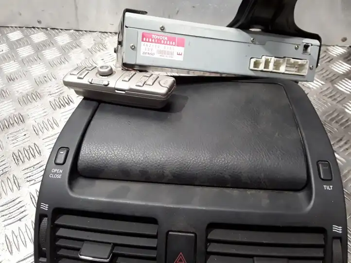 Toyota Avensis T250 (2003 - 2006) 8684153040 Магнитола / мультимедийная система — фото 2