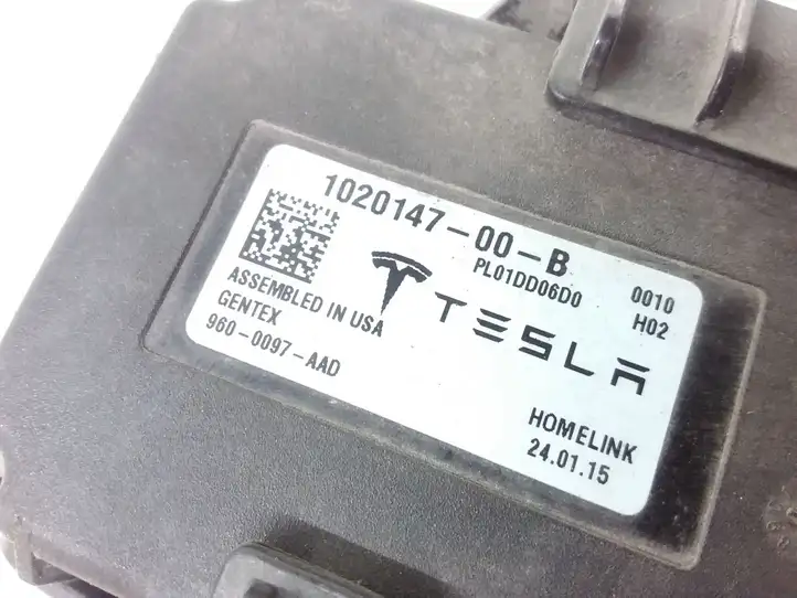 Tesla Model S (2012 - 2016) 102014700B Прочие блоки управления — фото 3