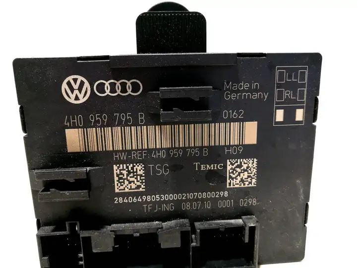 Audi A8 S8 D4 4H (2010 - 2014) 4H0959795B Блок управления дверью — фото 2