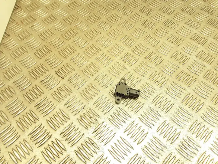 Ford Fiesta (2017 - )  GN1514C676AA Датчик удара надувных подушек