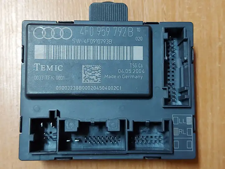 Audi A6 S6 C6 4F (2004 - 2008) 4F0959792B Блок управления дверью — фото 4