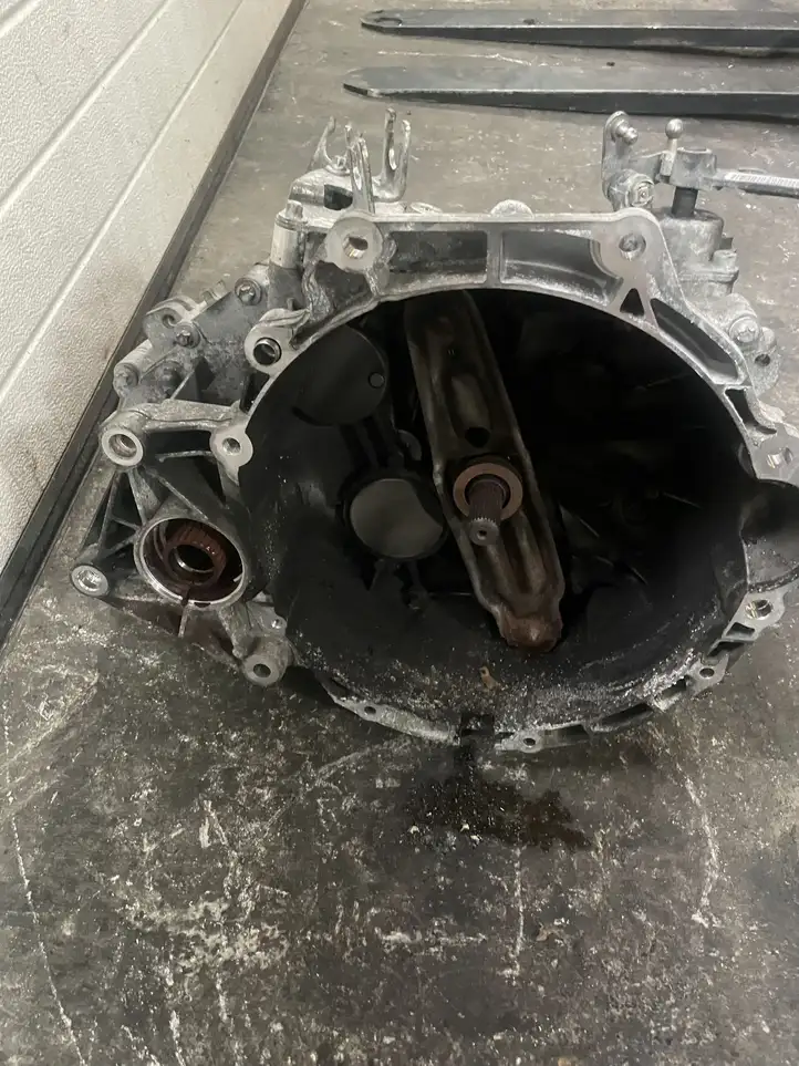 Mini Cooper Hatch Hardtop (2007 - 2014) 23009803238 Механическая коробка передач, 6 передач — фото 6