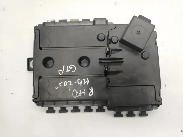 Mercedes-Benz C W205 (2014 - 2021)  A2055402850 Блок монтирования реле