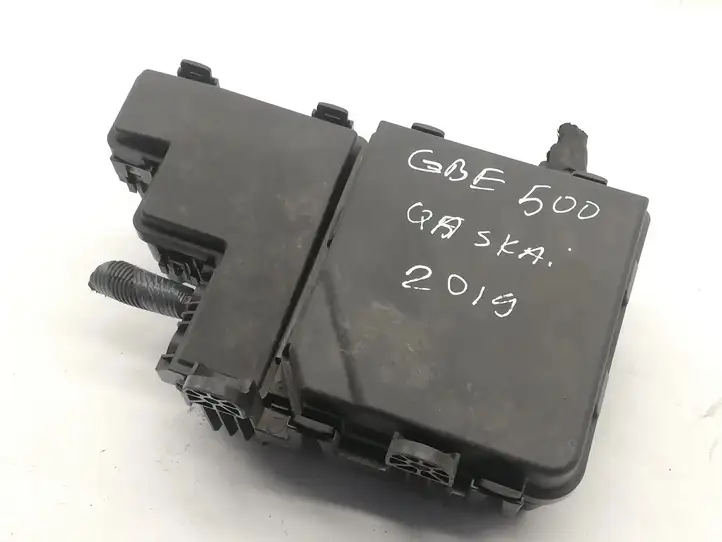 Nissan Qashqai (2017 - 2020) 7254576330 Блок монтирования реле — фото 3