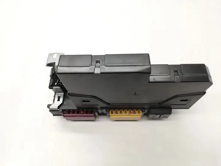 Mercedes-Benz E W212 (2009 - 2016) 2129004201 Блок монтирования реле — фото 3