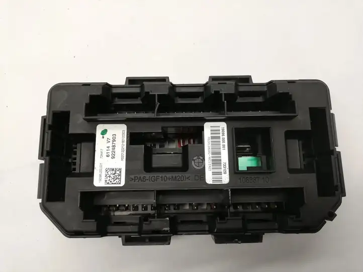 BMW 1 F20 F21 (2011 - 2019) 922487903 Блок монтирования реле — фото 2