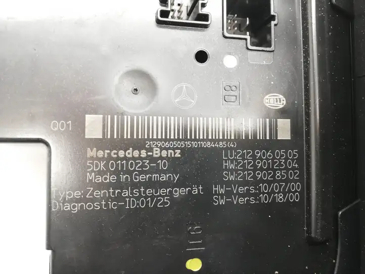 Mercedes-Benz E A207 (2010 - 2017) 2129060505 Блок монтирования реле — фото 4