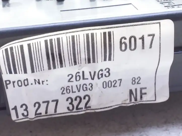 Opel Insignia A (2008 - 2017) 26LVG3 Блок монтирования реле — фото 4