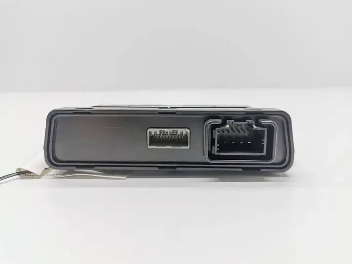 Tesla Model S (2012 - 2016) 1007512-00-A Прочие блоки управления — фото 2