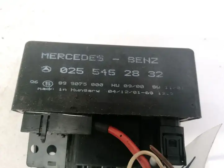 Mercedes-Benz A W168 (1997 - 2004) 0255452832 Реле накала свечей — фото 3