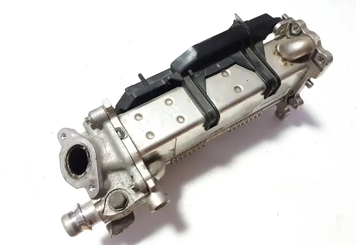 Opel Astra K (2015 - 2020) V29096617 Охладитель клапана EGR — фото 1