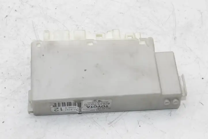 Toyota Prius+ (ZVW40) (2011 - 2018) 8264175070 Реле аварийных фонарей — фото 2